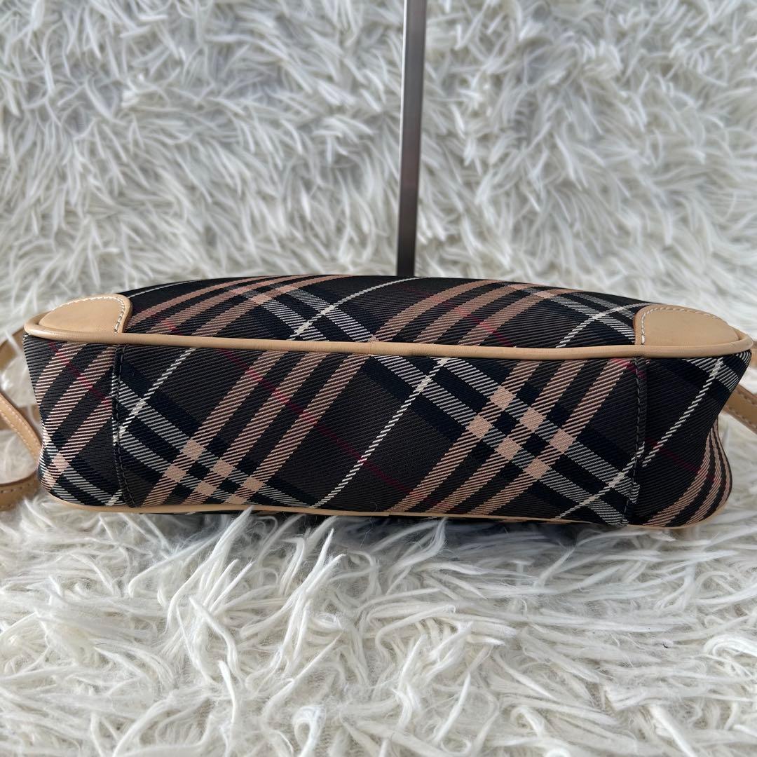 ✨美品✨ バーバリーブルーレーベル ショルダーバッグ カメラバッグ チェック