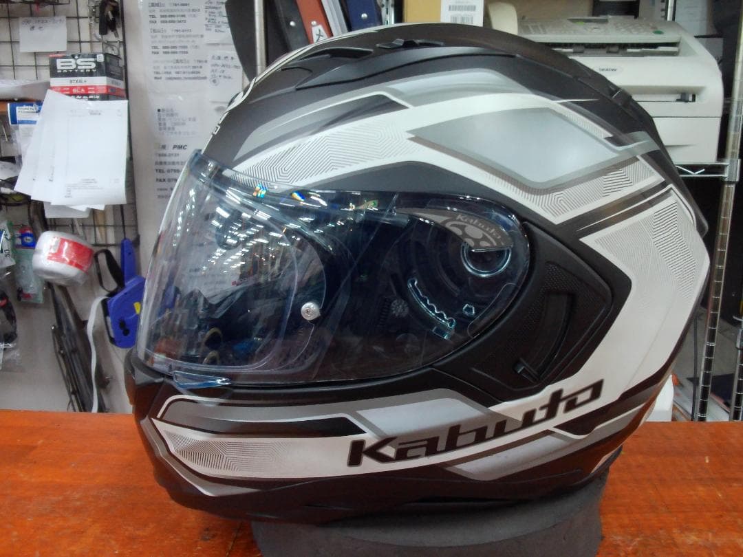 OGK　KABUTO　カムイ3　グラフィックモデル　サイズL チークパッド新品！