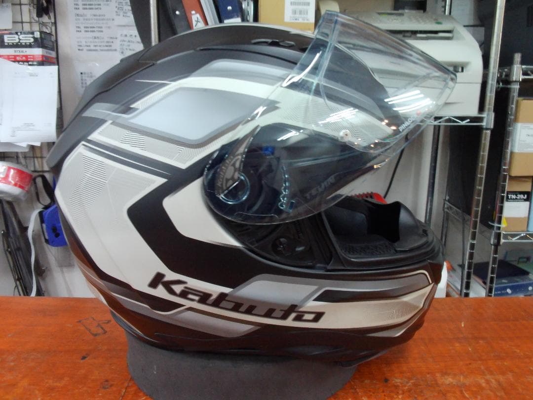 OGK　KABUTO　カムイ3　グラフィックモデル　サイズL チークパッド新品！