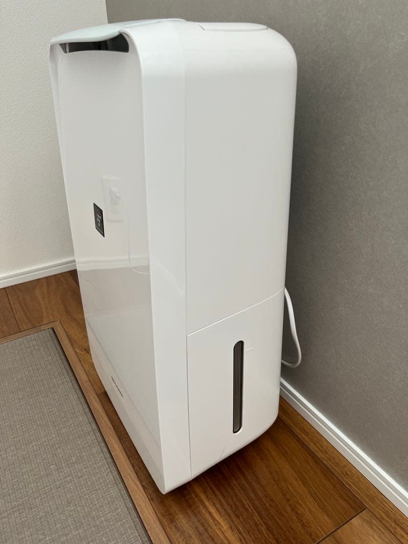 タマモ【説明書付】シャープ CV-L71 プラズマクラスター衣類乾燥除湿機