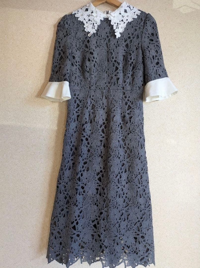 【LEJA】花柄レースビジューカラーAラインドレスワンピース M 美脚効果結婚式