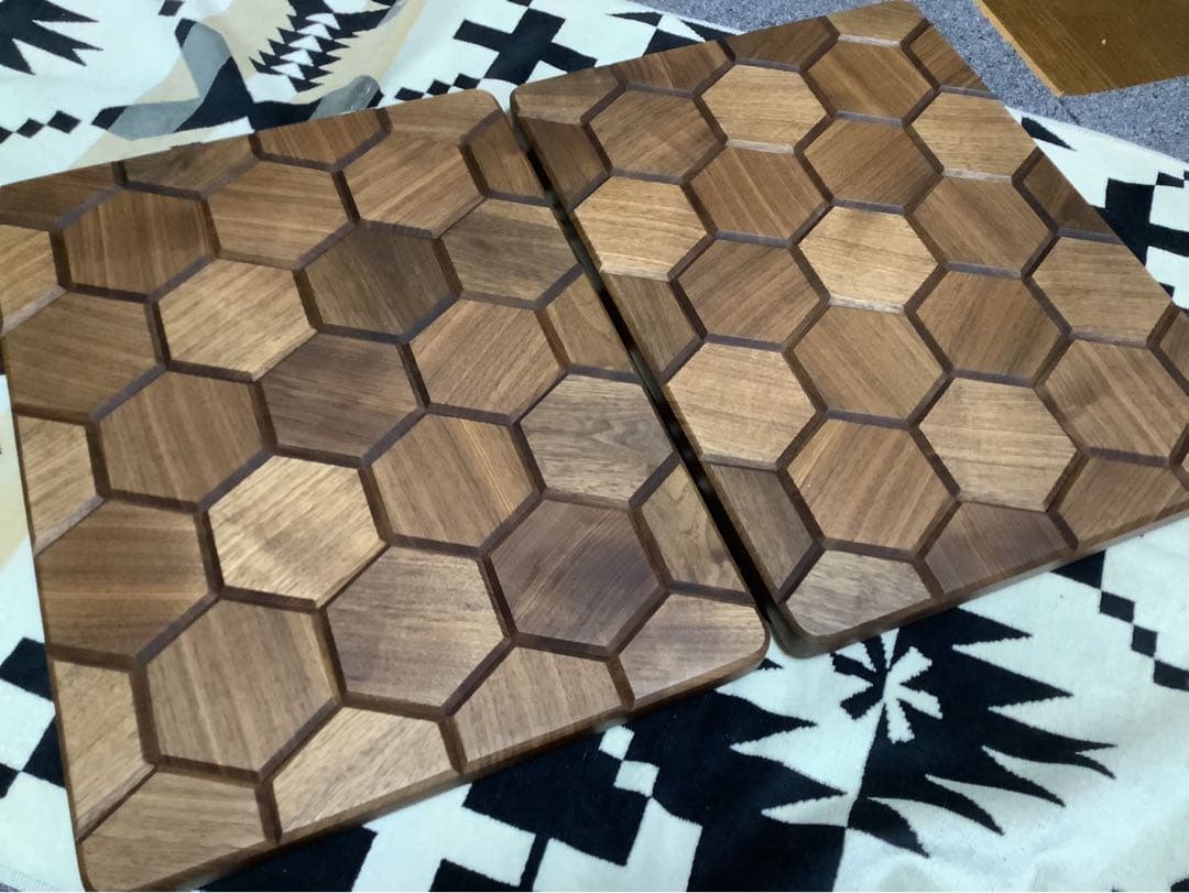 河乃屋様オーダー品　シェルコン25用天板　ヘキサゴン柄142ウォールナット