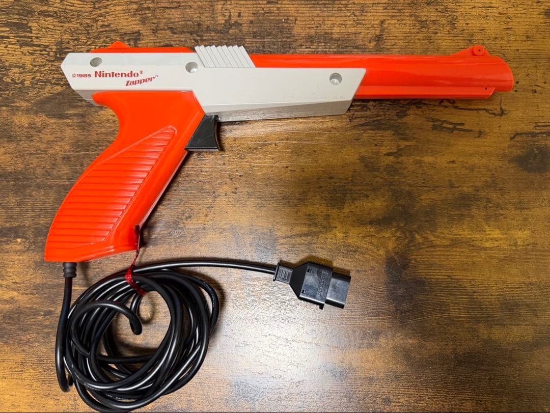 その他 1985 NES Zapper Nintendo