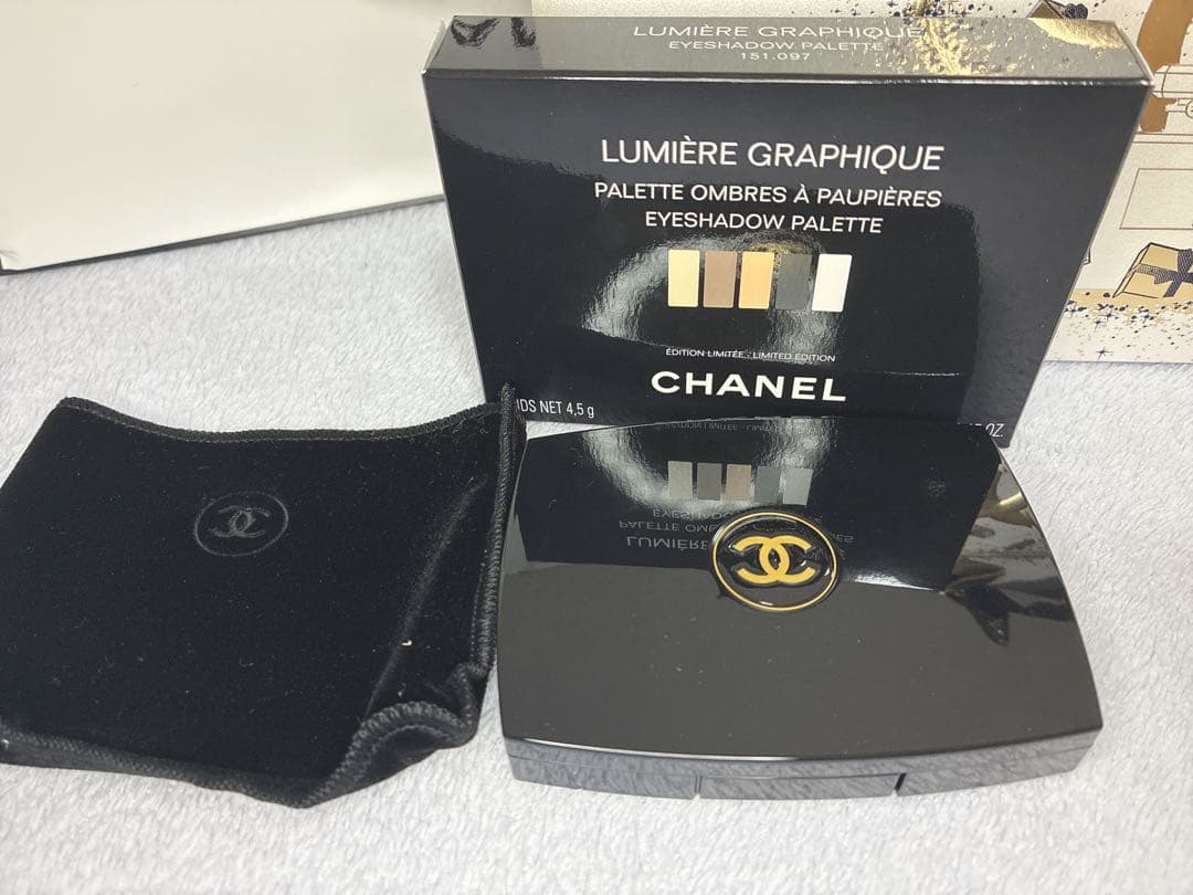 CHANEL LUMIÈRE GRAPHIQUE アイシャドウパレット