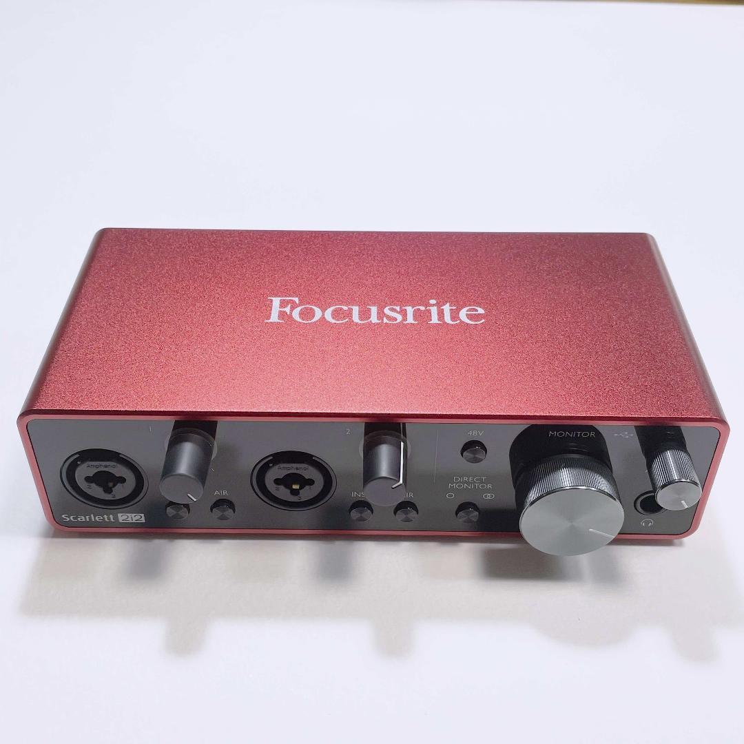 Focusrite Scarlett 2i2 Gen3 インターフェース
