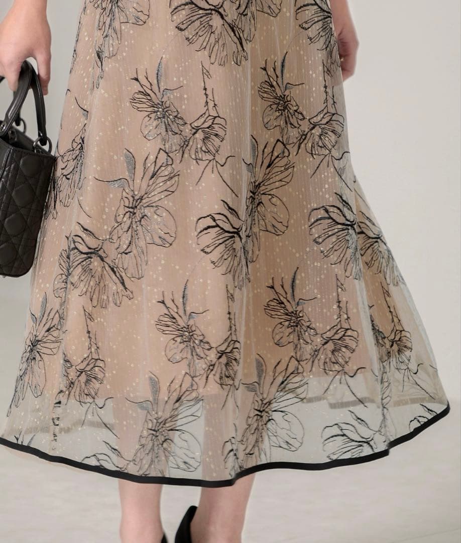 Leja 配色パイピングプチハイネック花柄刺繍ラメレースロング丈ドレスワンピース