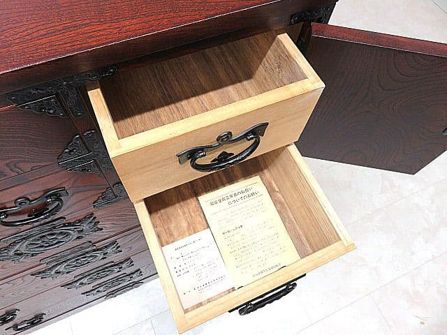 美品　伝統工芸　岩谷堂箪笥 整理箪笥 ケヤキ材欅材　拭き漆仕上げ 和箪笥　鍵付き