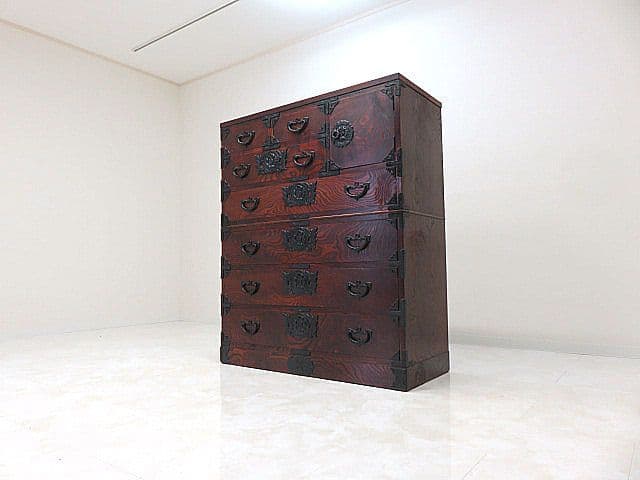 美品　伝統工芸　岩谷堂箪笥 整理箪笥 ケヤキ材欅材　拭き漆仕上げ 和箪笥　鍵付き