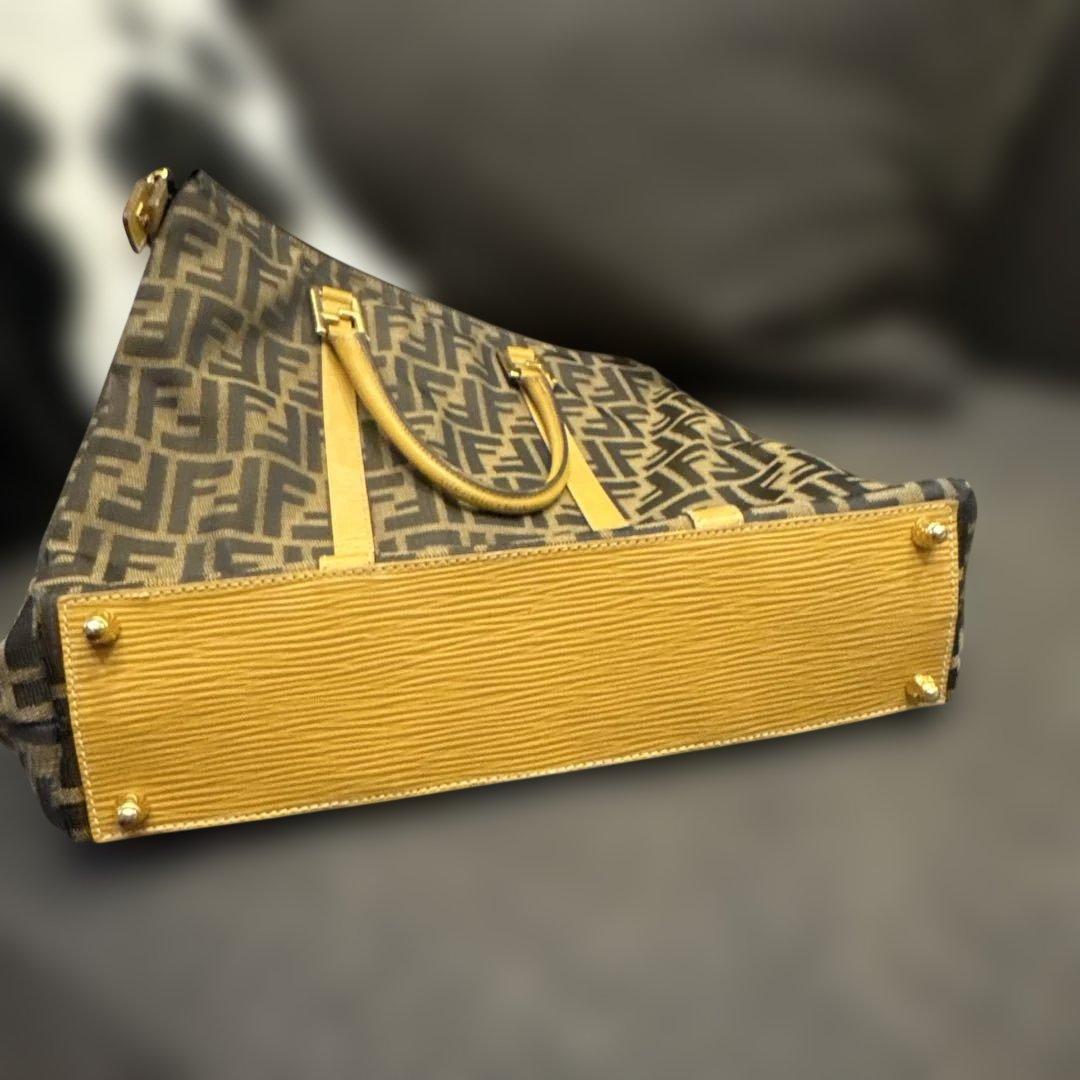 Fendi ロゴ トートバッグ ブラウン/ブラック