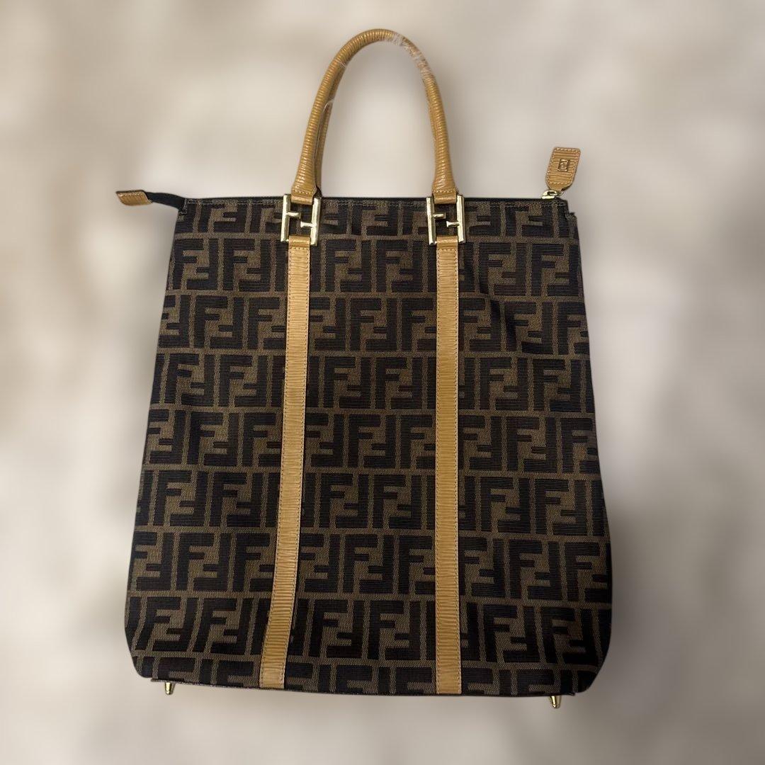 Fendi ロゴ トートバッグ ブラウン/ブラック