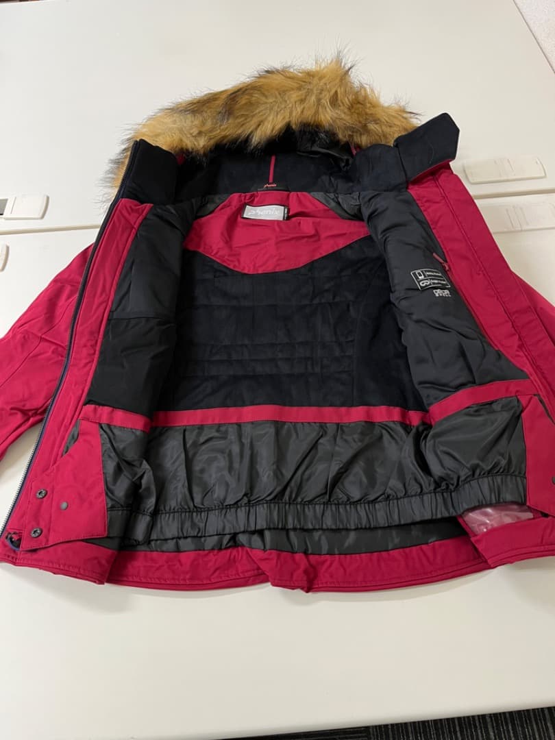 【新品】 phenix　スキーウェア　スノボウェア　レディース　Mサイズ　540