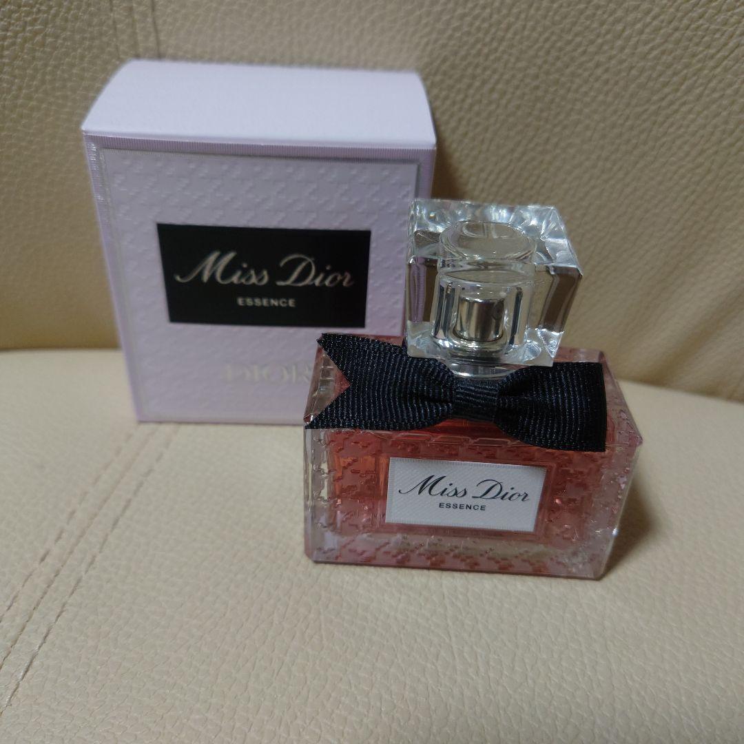 Miss Dior エッセンス パルファン　35ml 新作
