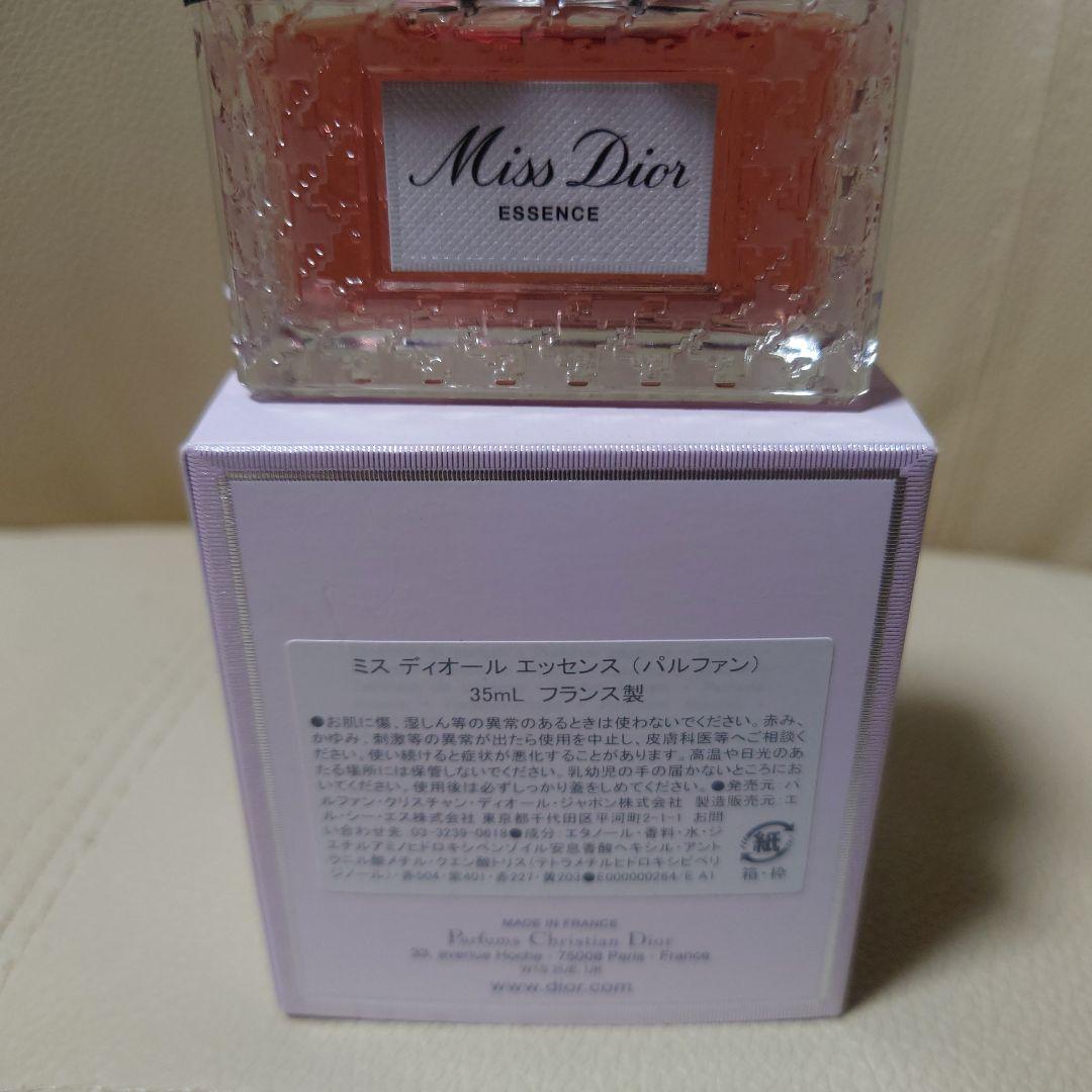 Miss Dior エッセンス パルファン　35ml 新作