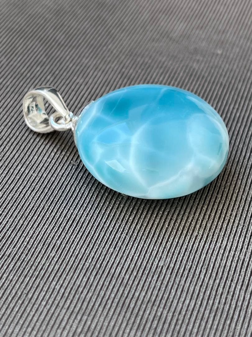 天然石☆高品質！ラリマーまる型ペンダントップ☆両面違って両面美しい！