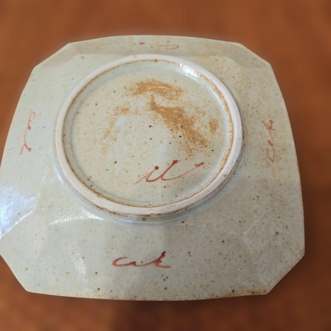 佐藤もも子　花と鳥の絵柄の角皿　新品未使用