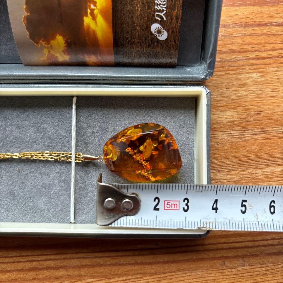 久慈琥珀ペンダント