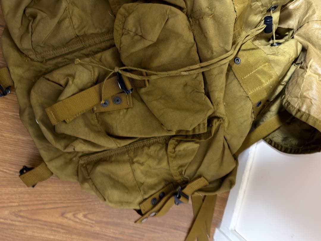 激レア)dezert デザート　田口成彦　オリーブ色 バックパック