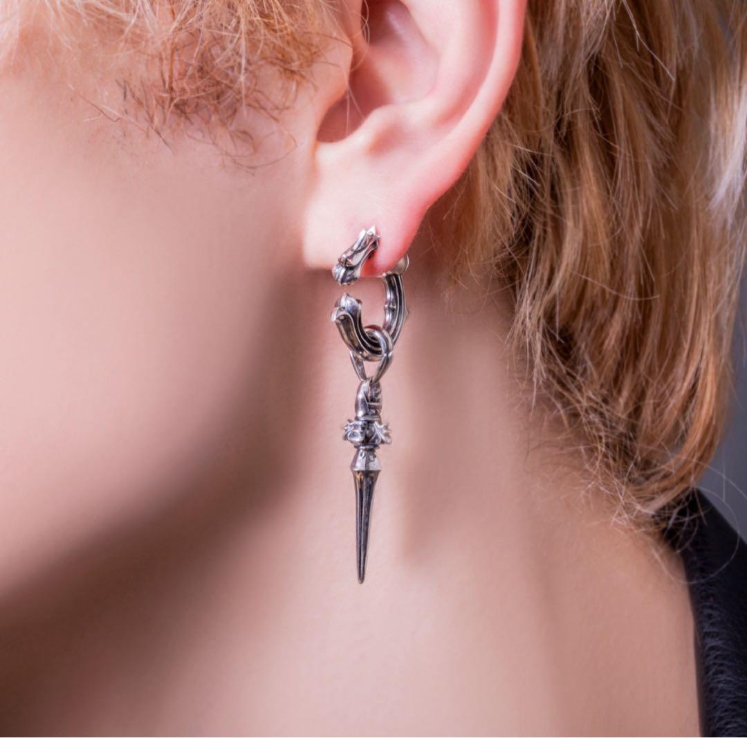 Artemis Classic 銀牙ドロップ ピアス　アルテミスクラシック