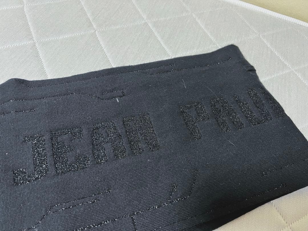 ア*ア様 ゴルチエ マフラー オールブラック×ラメロゴ　サイバーコレクション