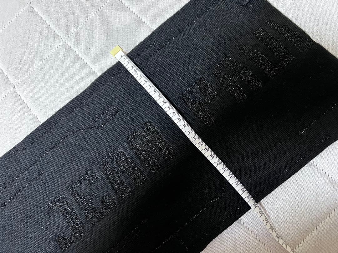 ア*ア様 ゴルチエ マフラー オールブラック×ラメロゴ　サイバーコレクション