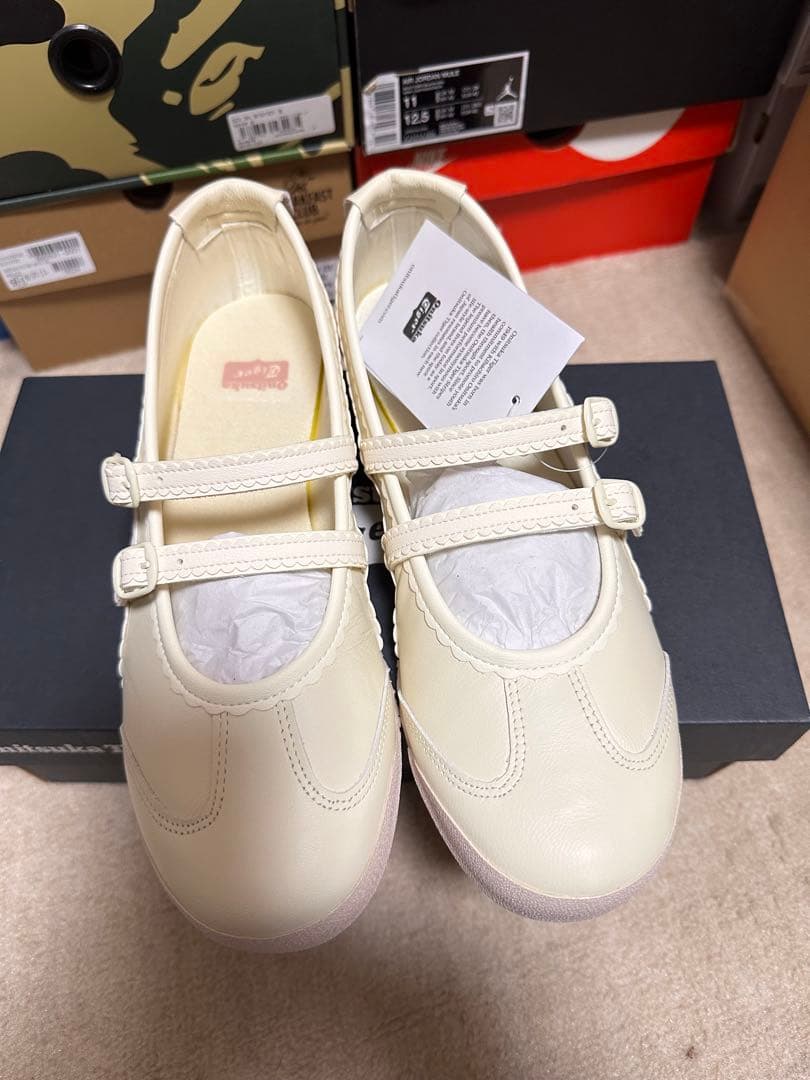 靴 Onitsuka Tiger Mexico 66 TGRS Ivory