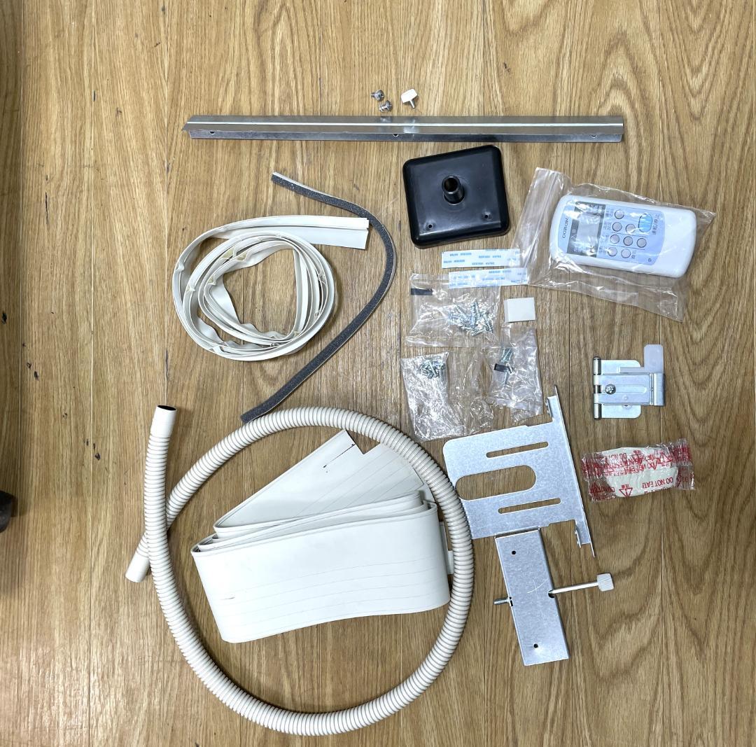 K♢915 コロナ ウィンドエアコン 冷暖房兼用タイプ CWH-A1824R