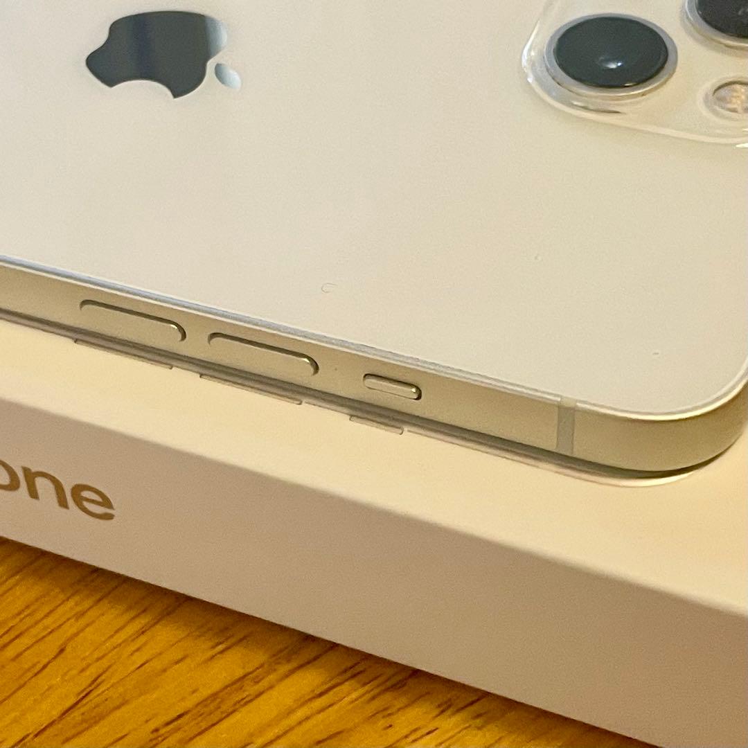 美品✨Apple iPhone13 128GB スターライト SIMフリー