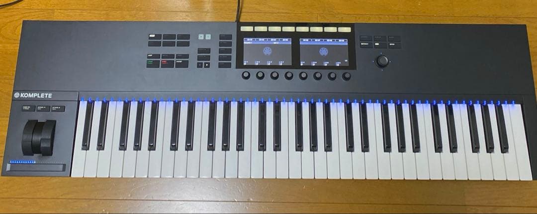 (Y.Kさん専用)Komplete kontrol s61 mk2 (本体のみ)