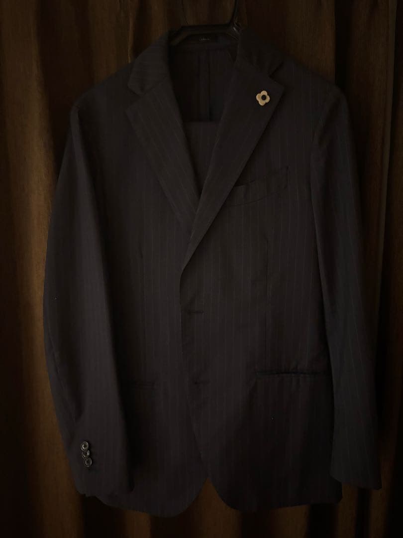 LARDINI ネイビー ピンストライプスーツ 48