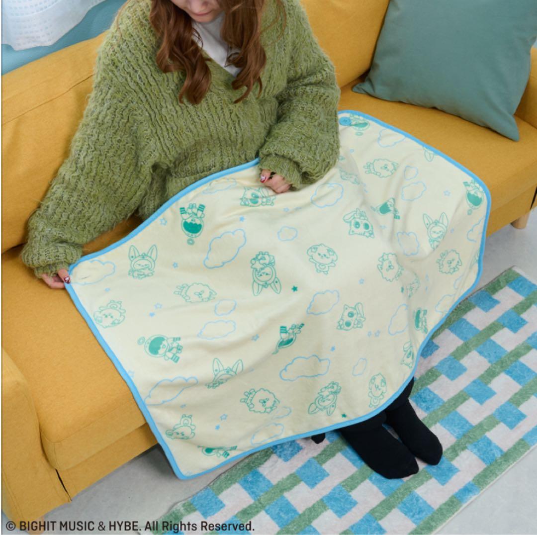 TXT ファミマ　くじ　ブランケット　クッション　プルバトゥ