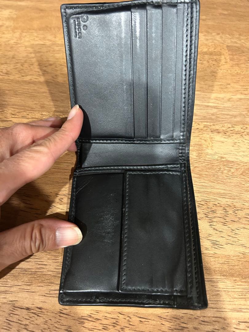 GUCCI グッチ 二つ折り財布 GGスプリーム PVC メンズ　正規店購入