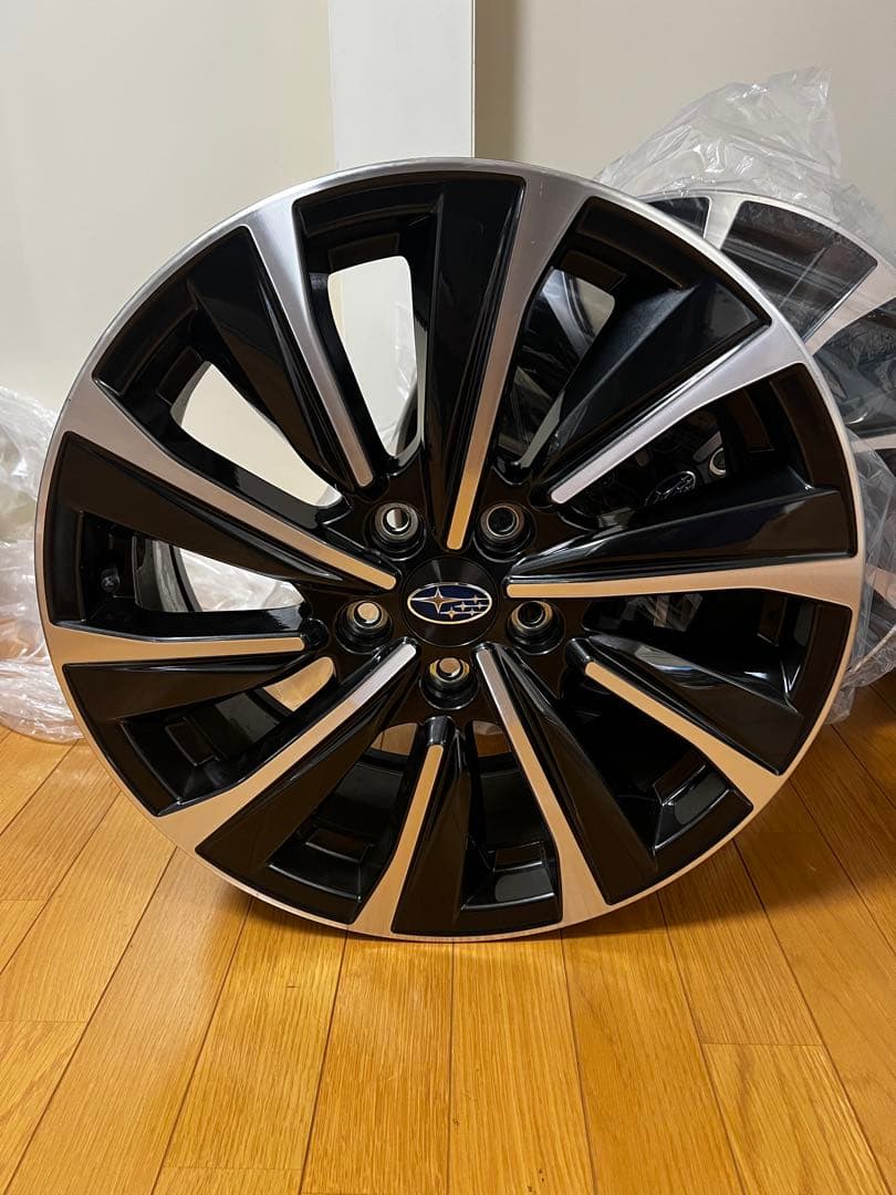 スバル レヴォーグ純正18インチホイール