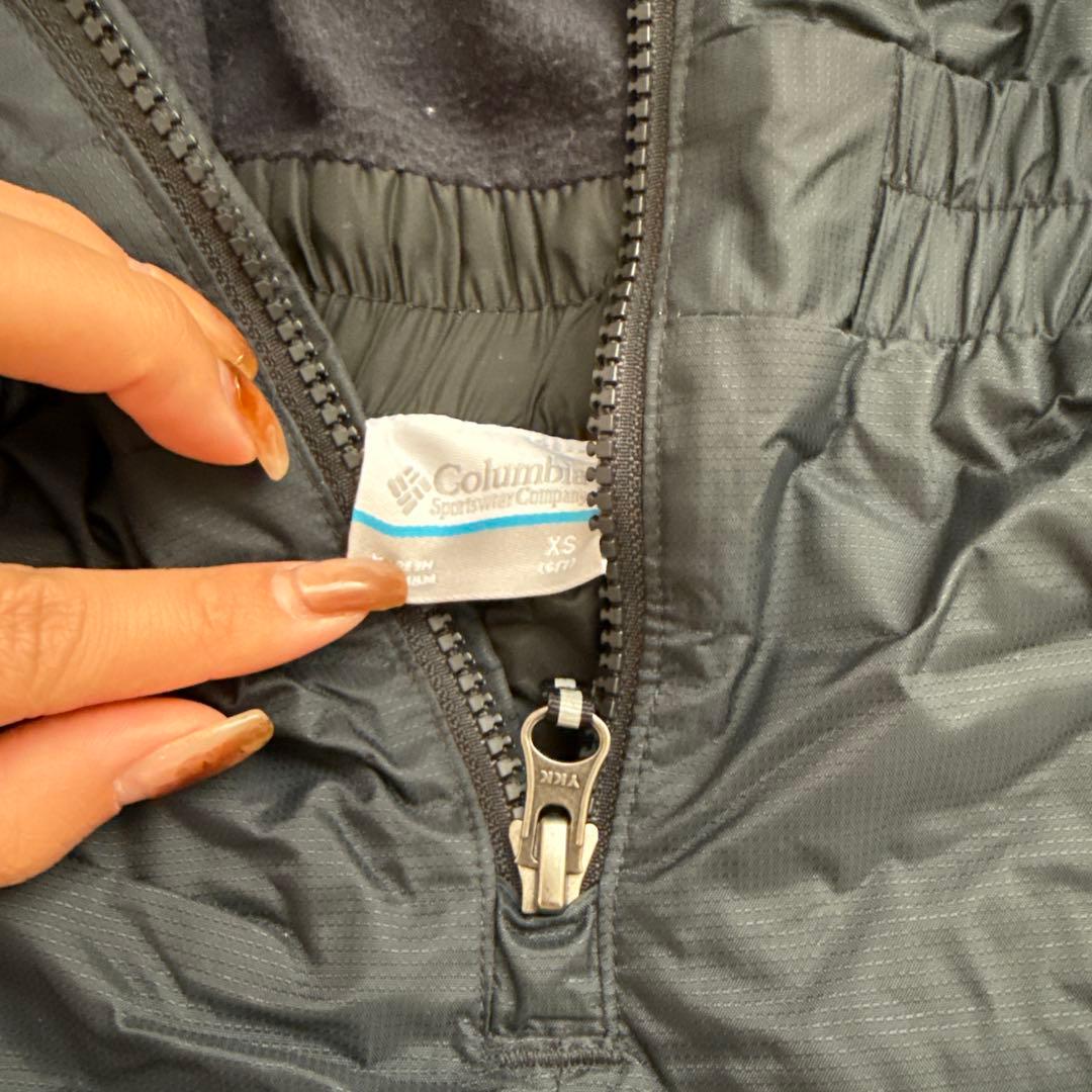 ※限定値下げ　キッズスノーウェアColumbia フード付き中綿コート XS