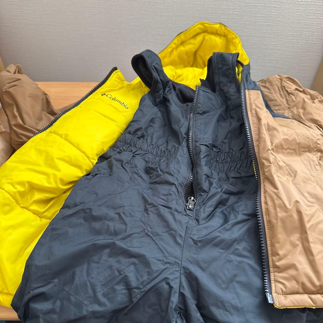 ※限定値下げ　キッズスノーウェアColumbia フード付き中綿コート XS