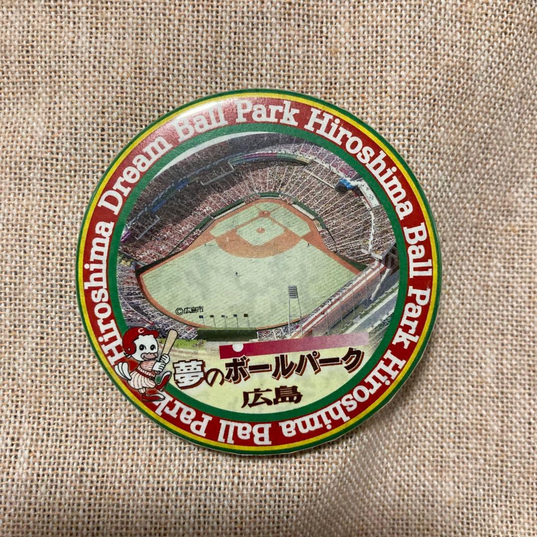 中国新聞ノベルティグッズちびまる子ちゃん　広島市民球場　缶バッジ ハガキ シール