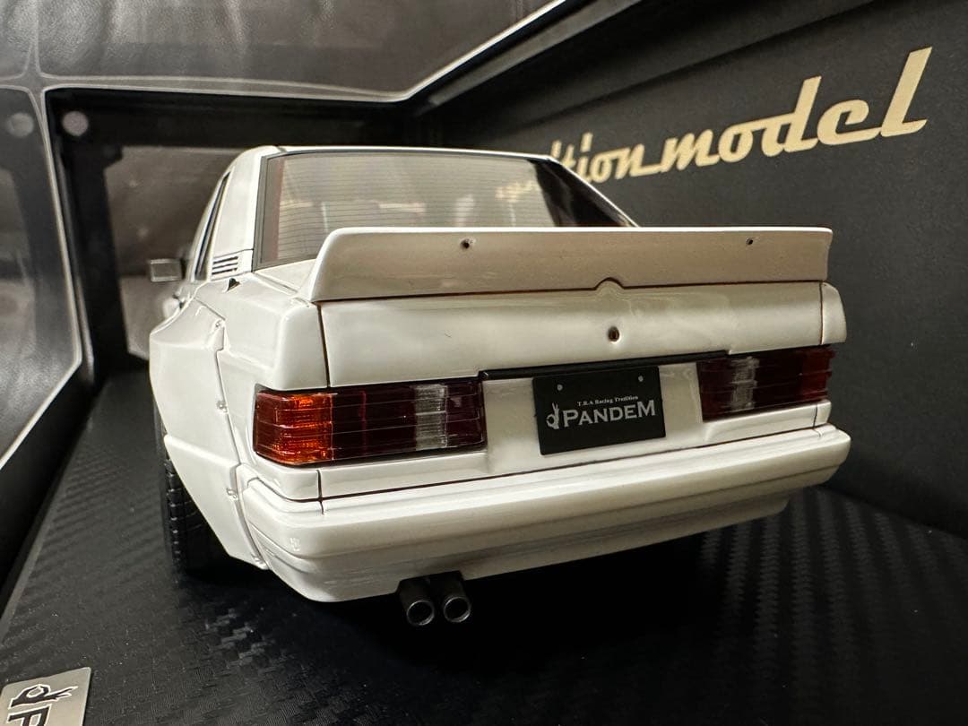 1/18 イグニッションモデル PANDEM メルセデス ベンツ 190 E 白