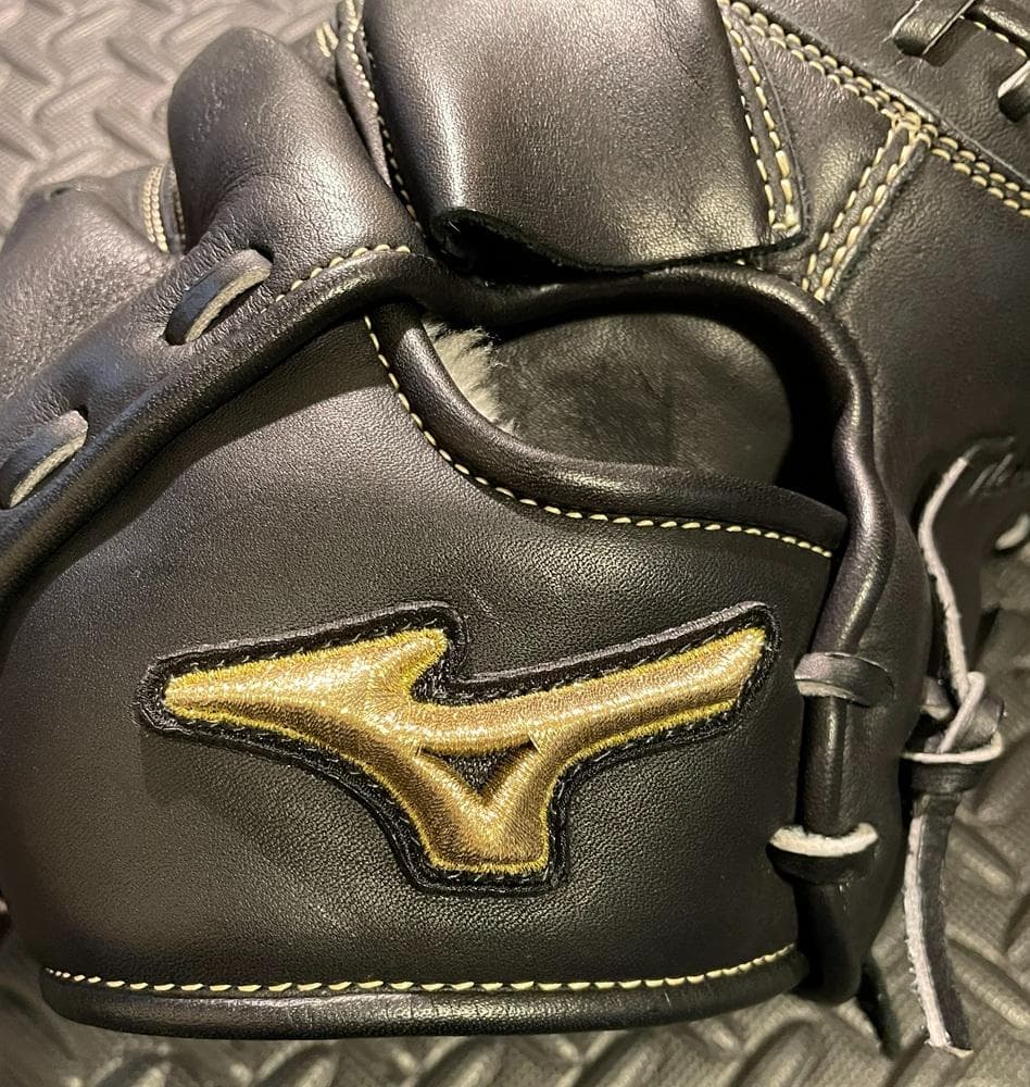 ミズノ　グローバルエリート　軟式　キャッチャーミット　號　SAKEBI　即日発送