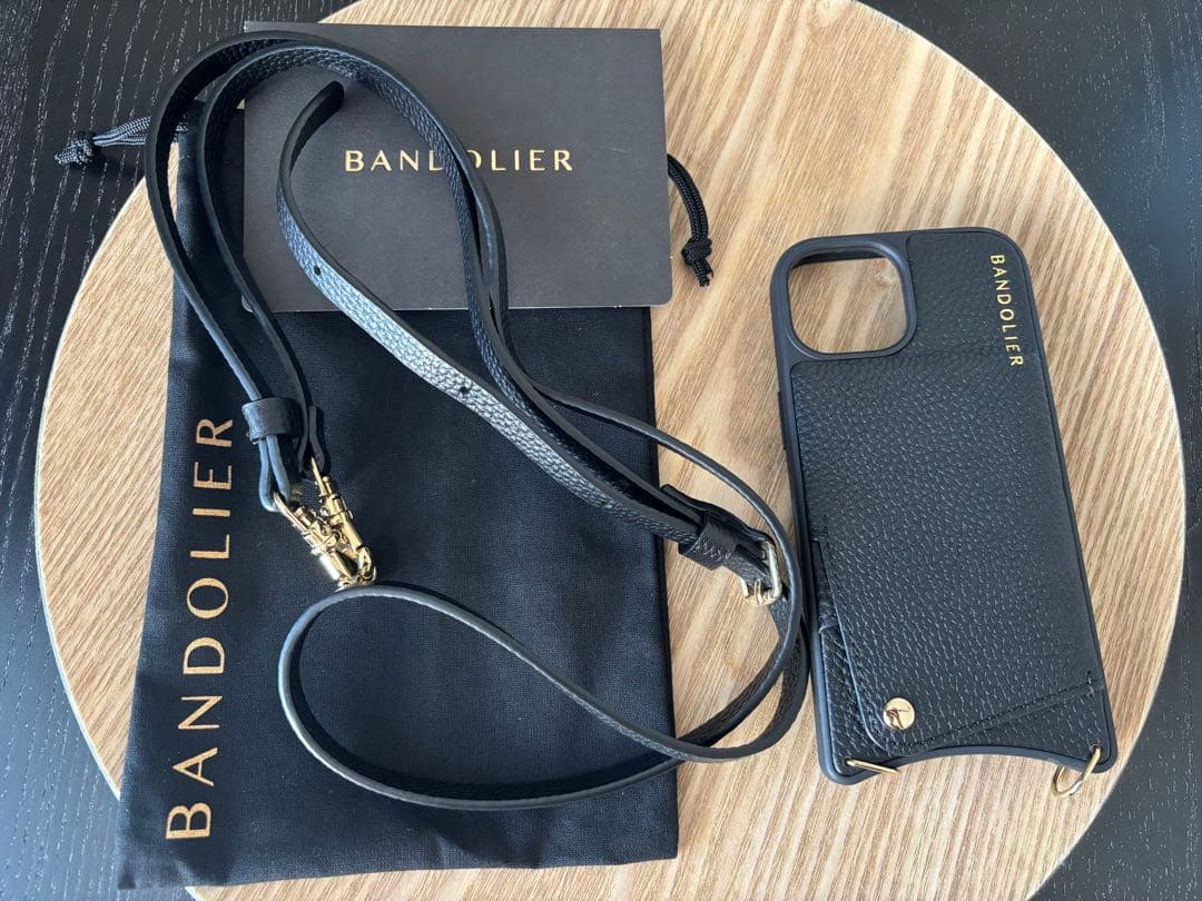 BANDOLIER iPhone 15用ケース ブラック