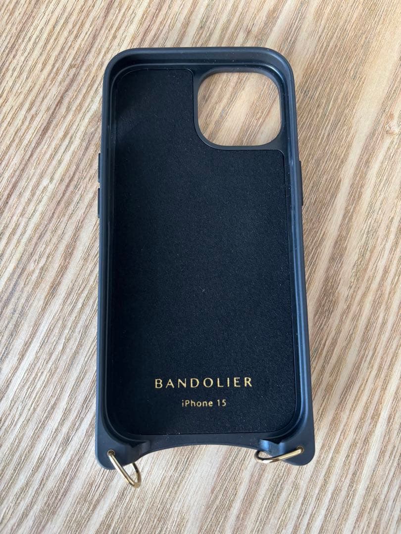 BANDOLIER iPhone 15用ケース ブラック