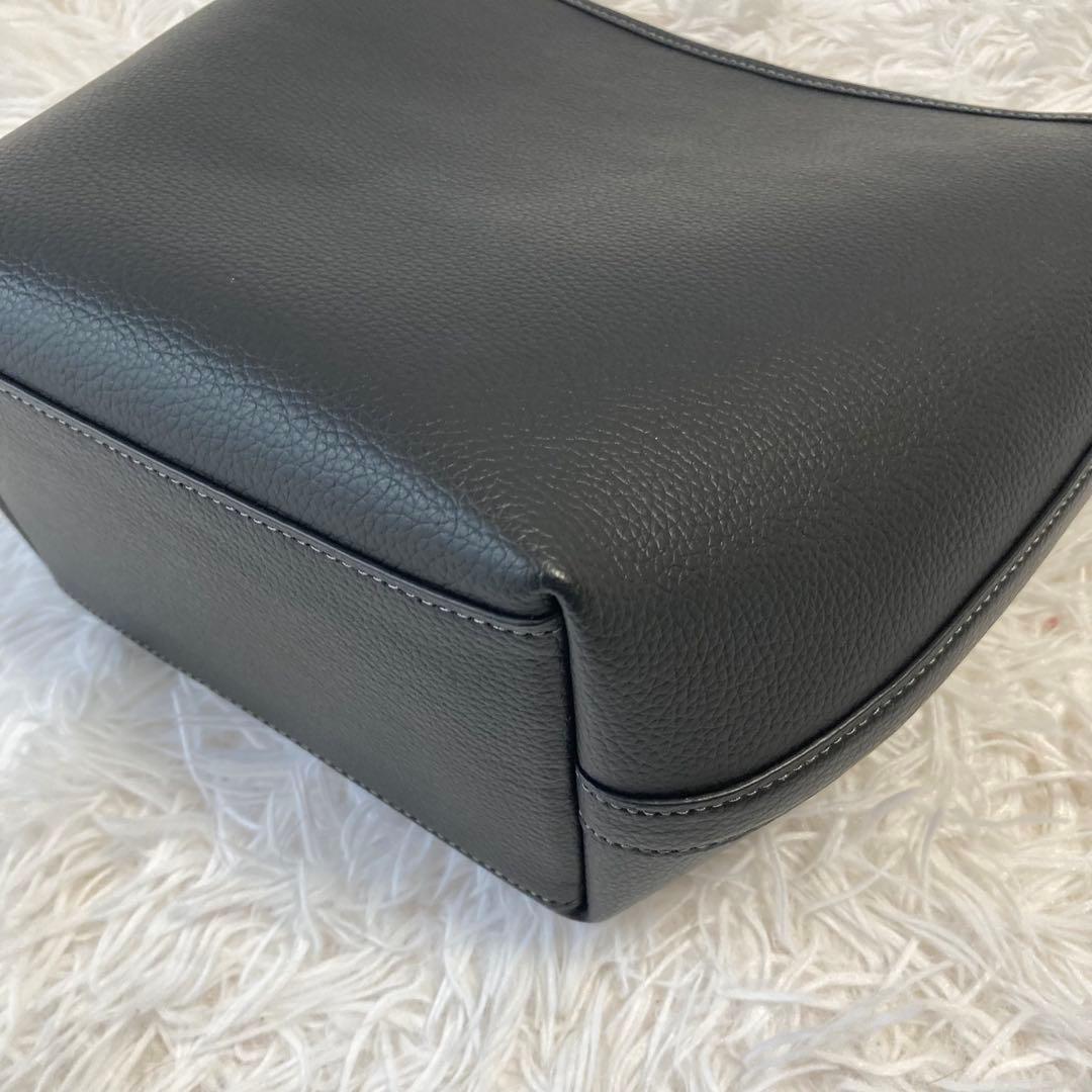 極美品　現行　コーチ　ショルダーバッグ　シティ バケット バッグ　2way 黒