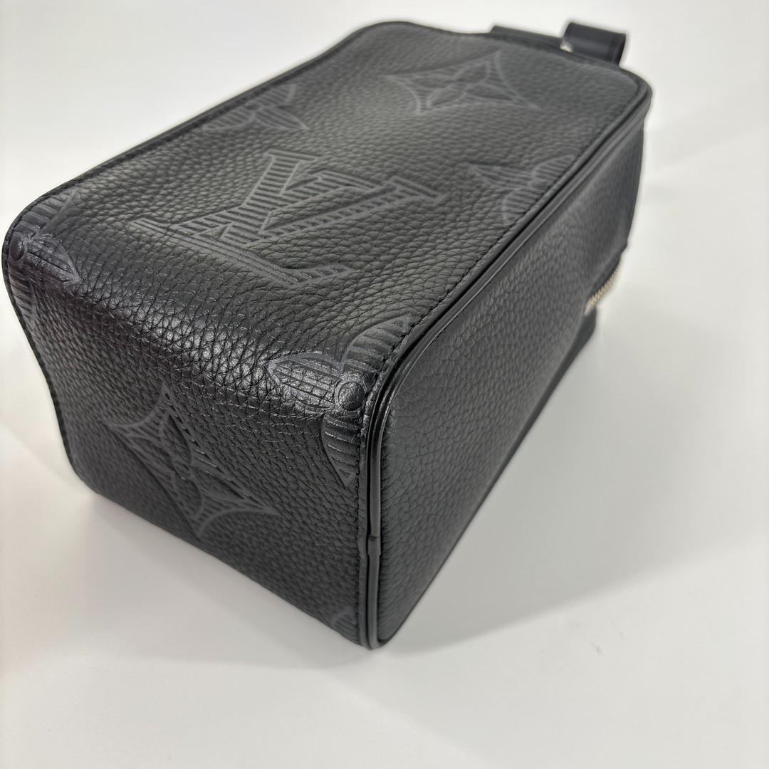 新品未使用 ルイヴィトン ヴァヴァン NV モノグラム トリヨン ハンドバッグ