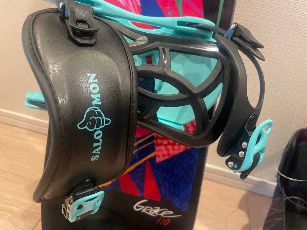 専用‼️110cm Salomon スノーボード3点セットブーツ、ビディング