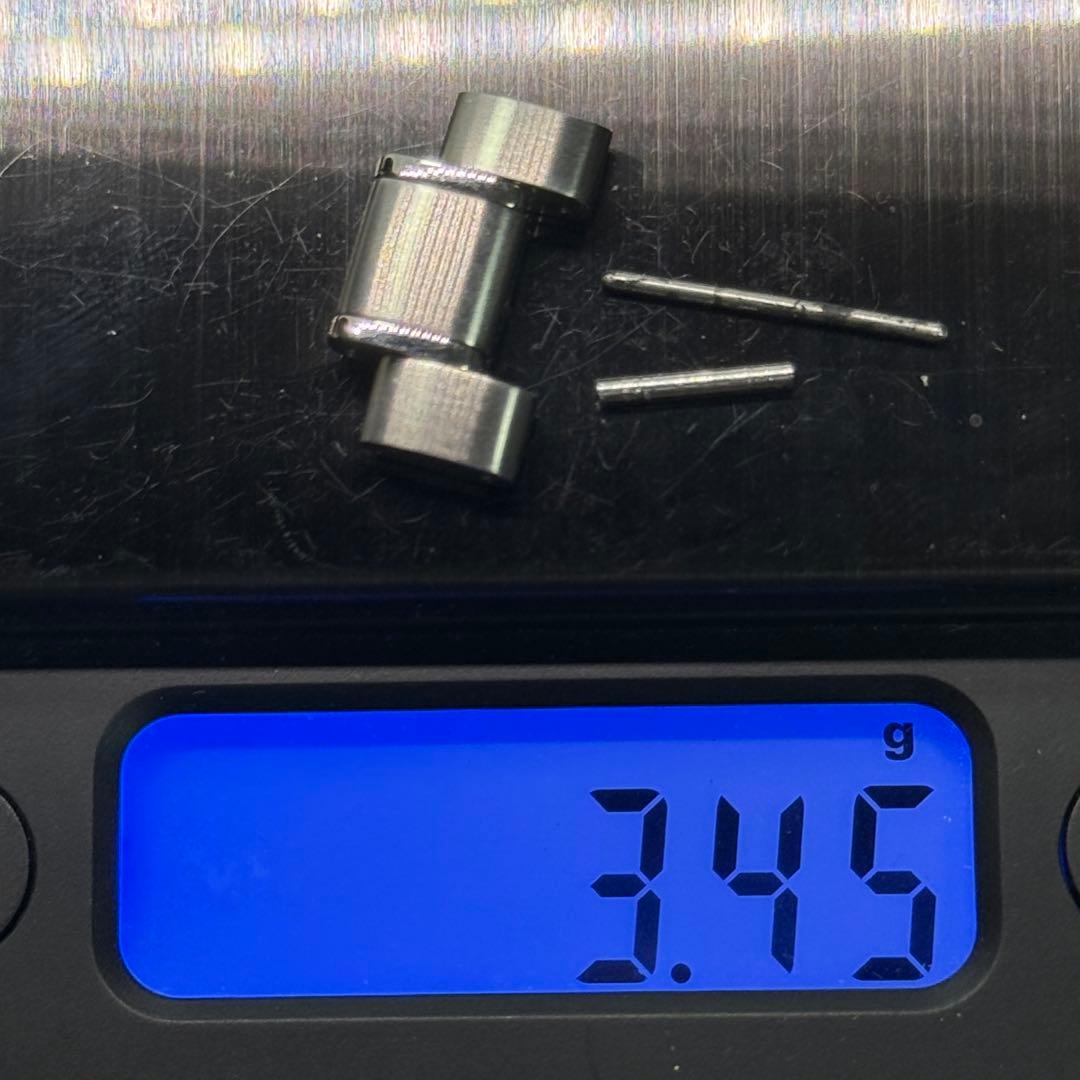 OMEGA SPEEDMASTER 321.30.44.52 1コマ