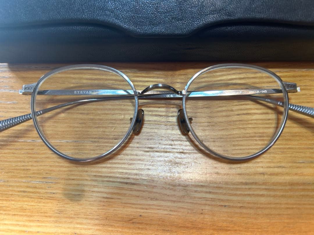 新品同様　EYEVAN 度なし
