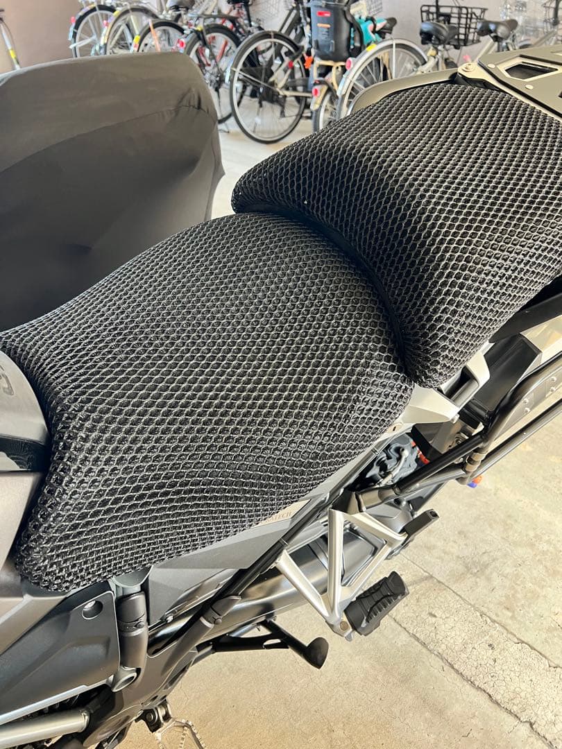 ツアラテック　Cool CoversシートカバーR1250GS