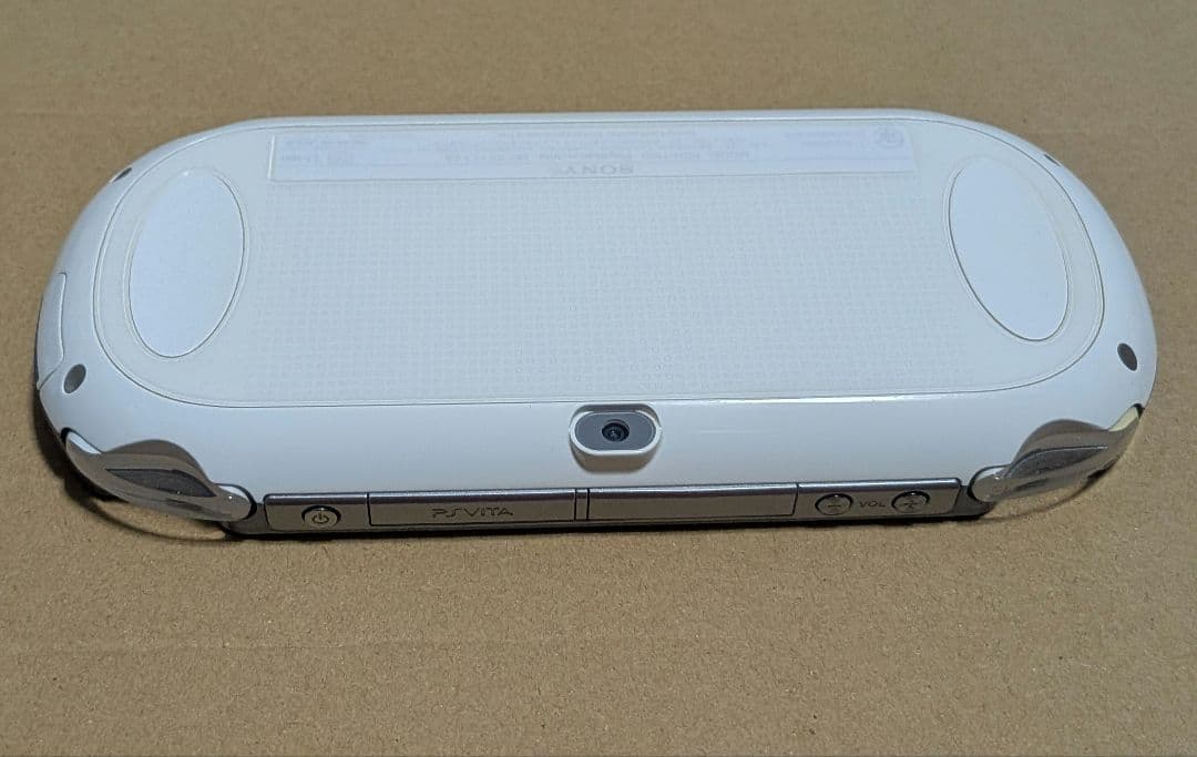 PSV クリスタル・ホワイト初音ミク本体のみ·8GBメモカ·追加セット