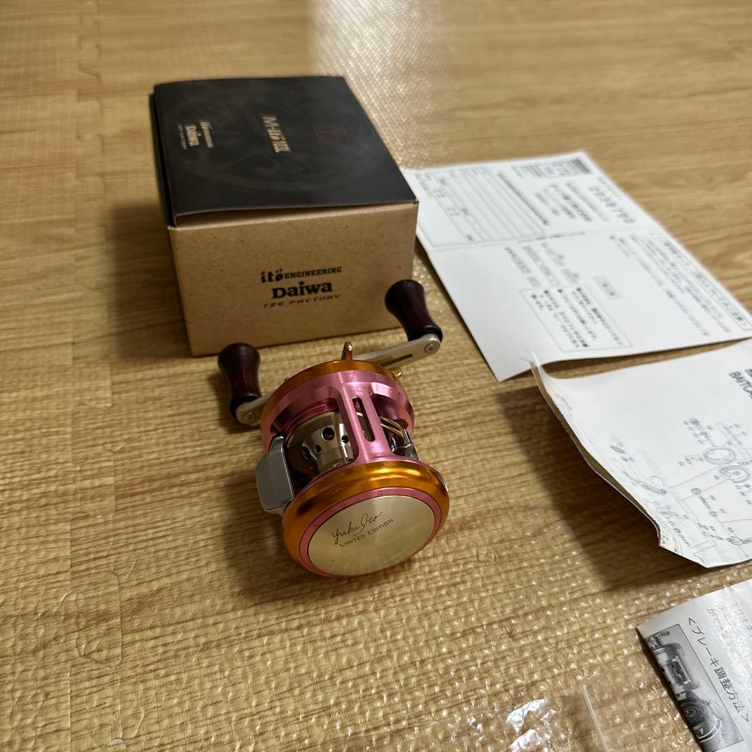 メガバスリール鬼心仏心M-ito103L フルセット　レア