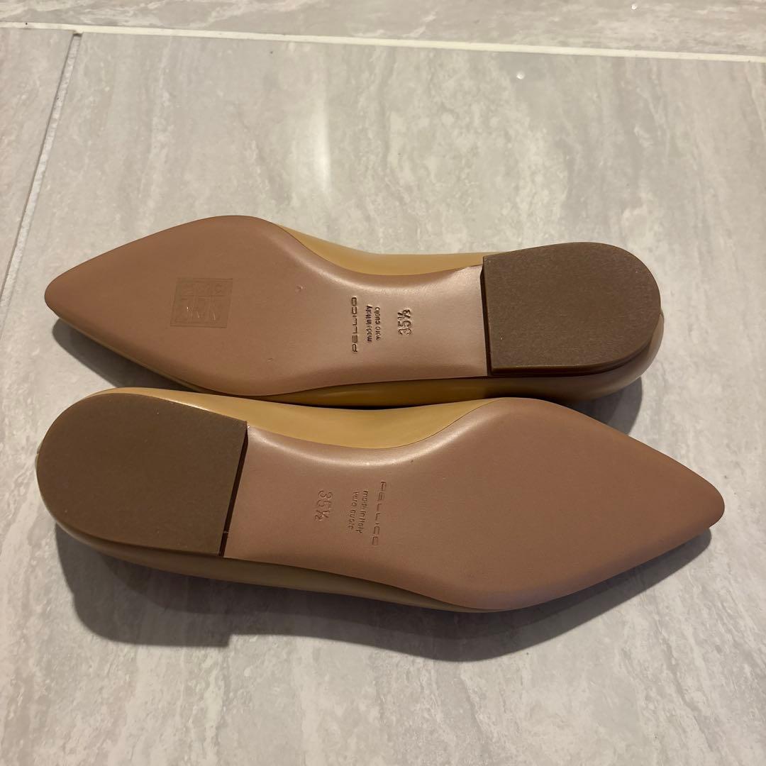 PELLICED ベージュ ポインテッドトゥ フラットシューズ　ペリーコ