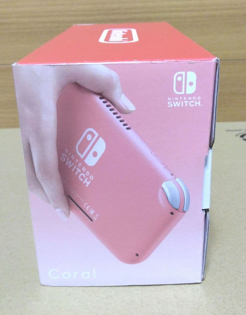 【未使用品】Nintendo Switch LITE コーラル スイッチライト