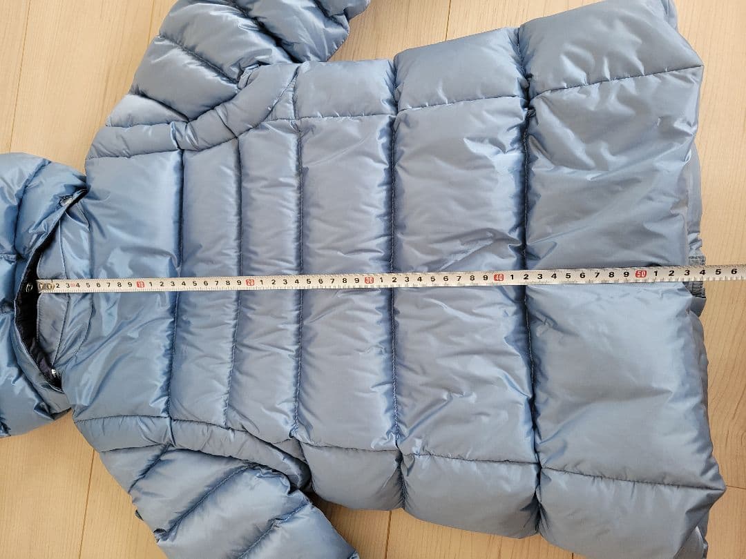 お値下早い者勝ち！PRADA ダウンジャケット 140cm